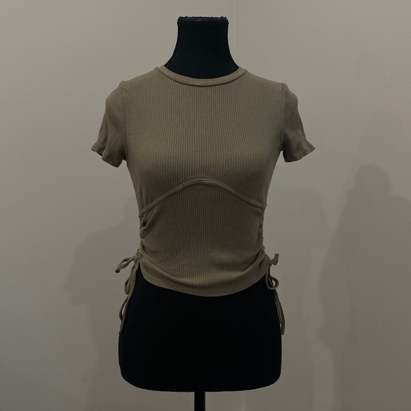 Olive Green Crop Top - Picture 3 of 5